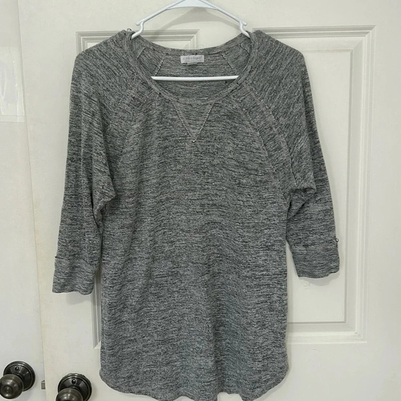 A Pea in the Pod Sweater size medium lightweight gray black white crewneck - Picture 1 of 5